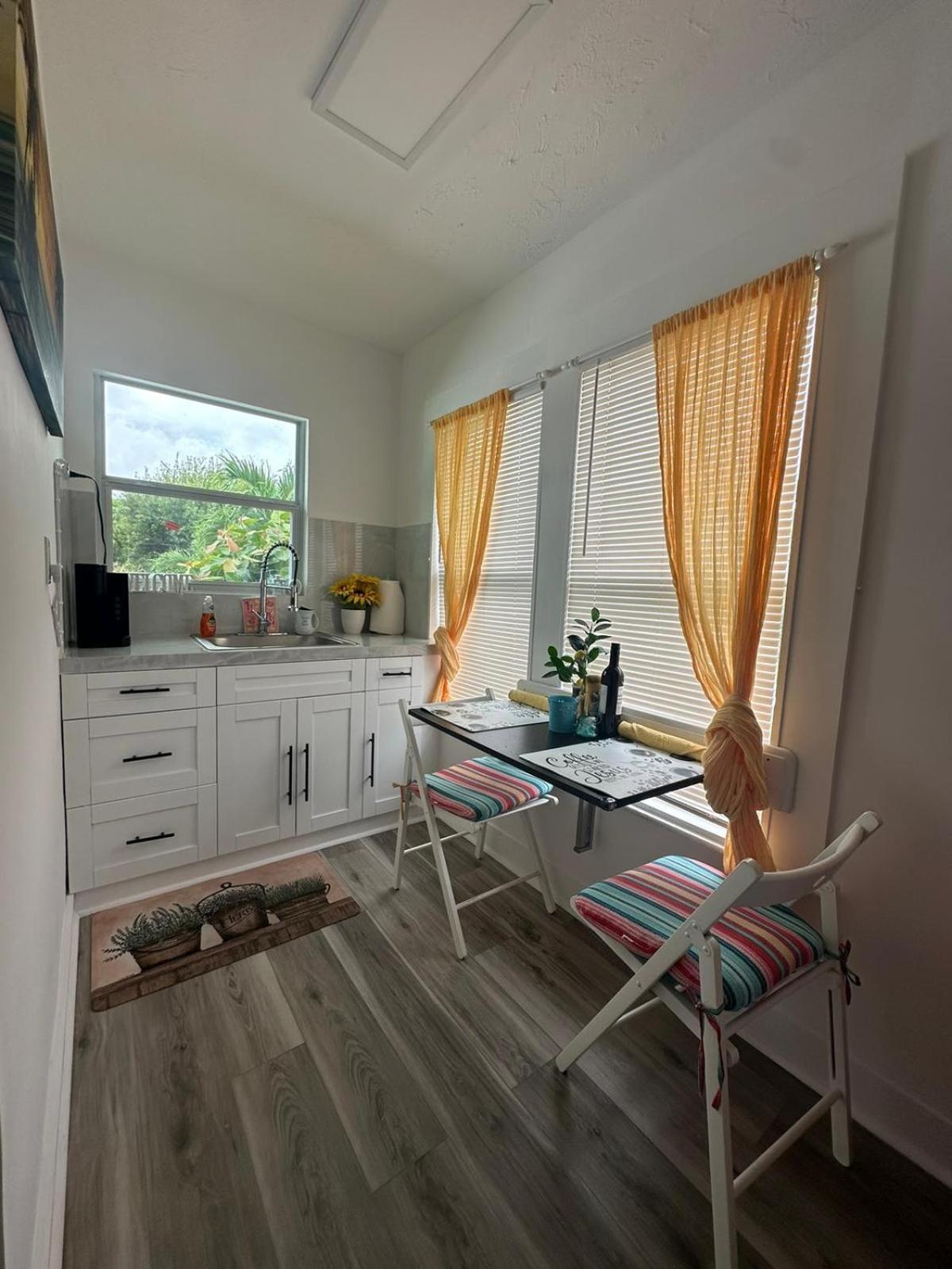 Olive Studio Apart Unit 2 By Pmi West Palm Beach Exterior photo