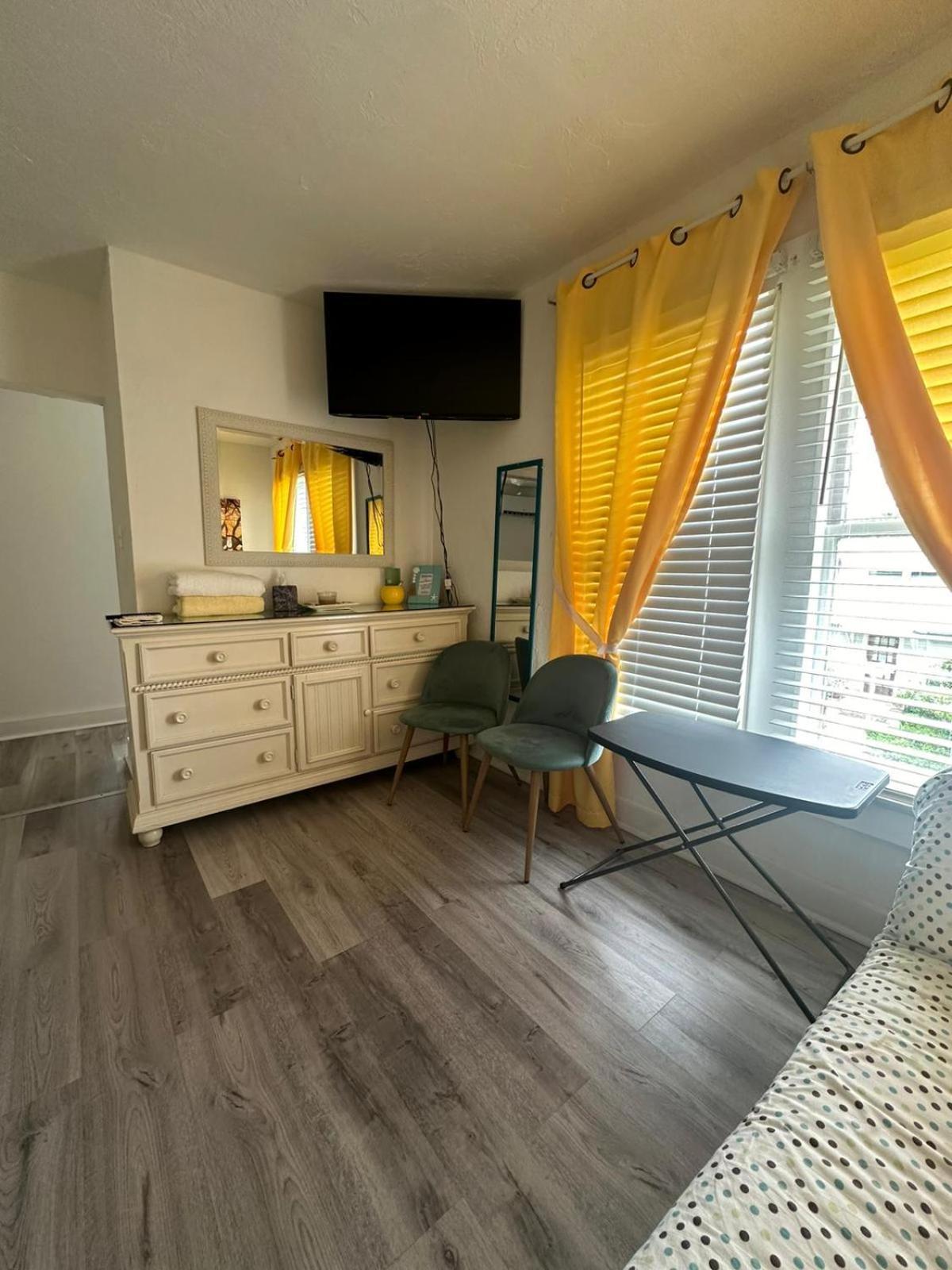 Olive Studio Apart Unit 2 By Pmi West Palm Beach Exterior photo